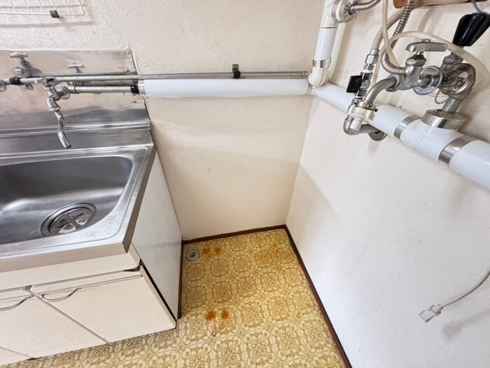 物件内観写真21　(洗濯機置場)