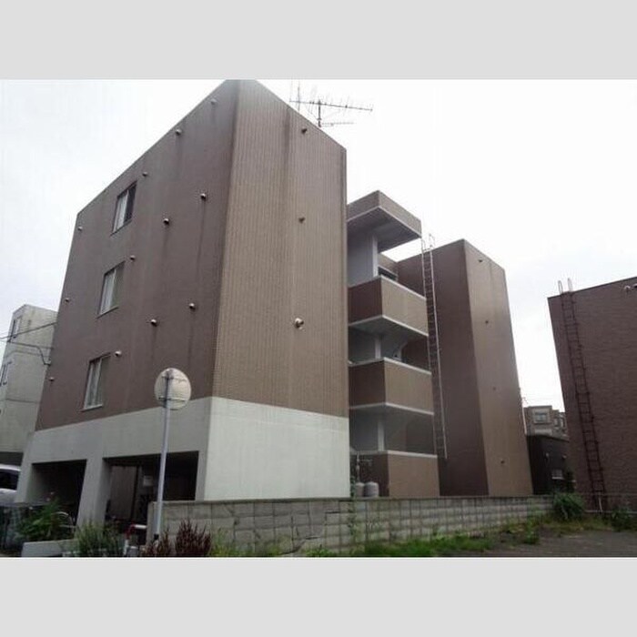 物件外観写真1　(外観写真)