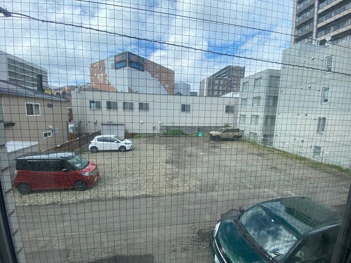 物件内観写真9　(室内からの展望)