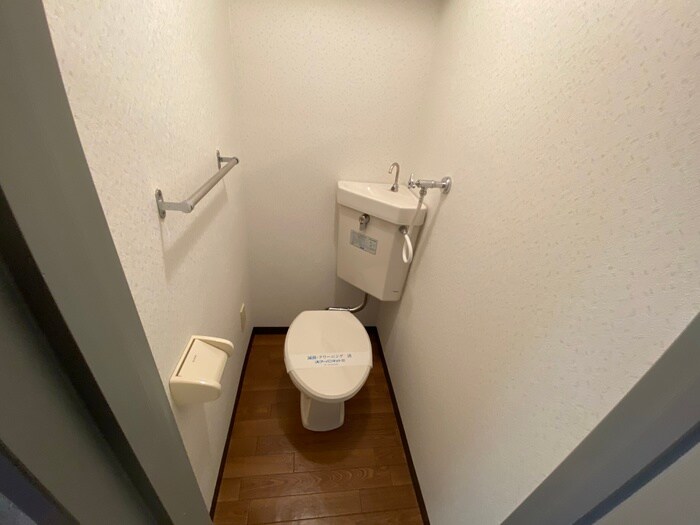 物件内観写真15　(トイレ)