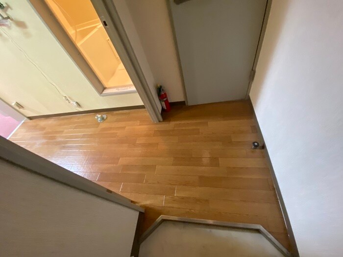 物件内観写真22　(玄関)