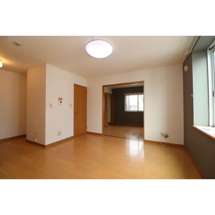 物件内観写真4　(居室)