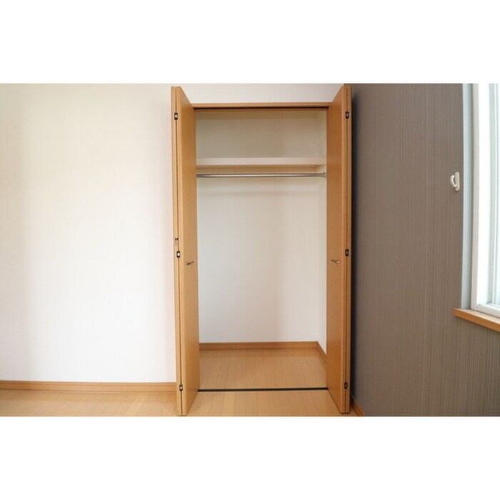 物件内観写真7　(収納)