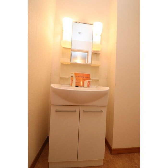 物件内観写真10　(洗面)