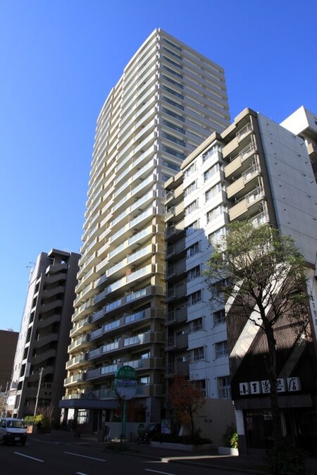 ｸﾙｰｻﾞｰﾊﾞﾚｰﾀﾜｰＳ２(1003)外観写真