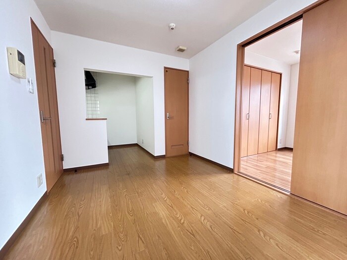 物件内観写真6　(居室)