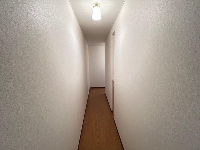 物件内観写真15　(廊下)