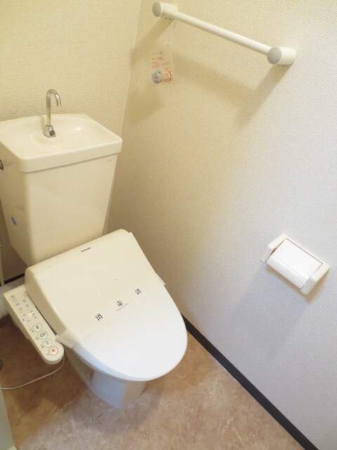 物件内観写真11　(トイレ)