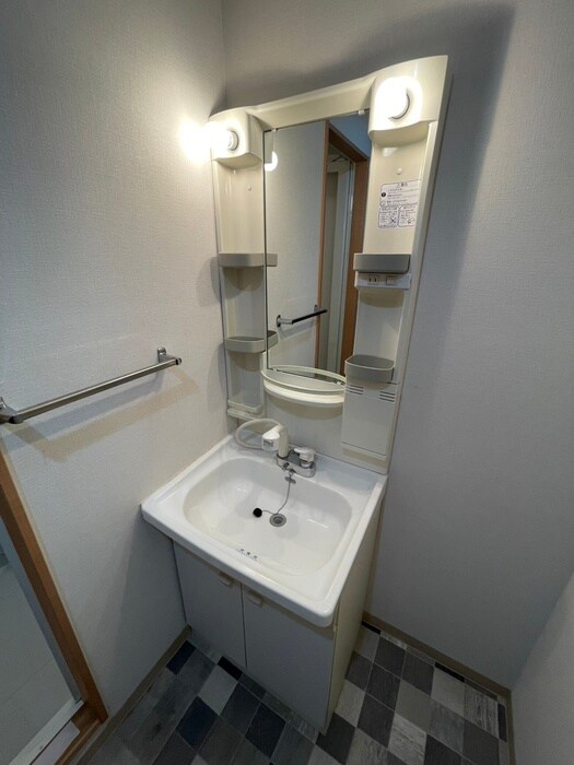 物件内観写真14　(洗面)