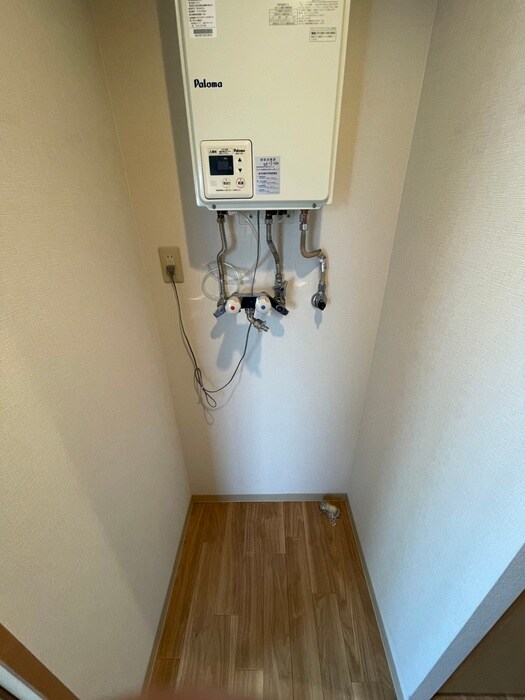 物件内観写真19　(洗濯機置場)