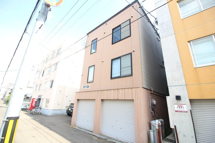 物件外観写真3　(外観写真)