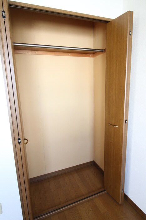 物件内観写真13　(収納)