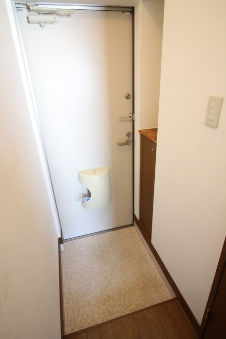 物件内観写真19　(玄関)