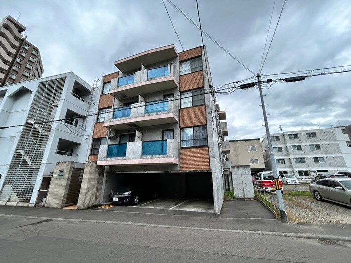 物件外観写真2　(外観写真)