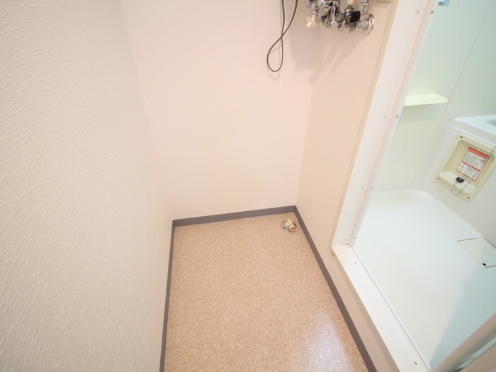 物件内観写真20　(洗濯機置場)