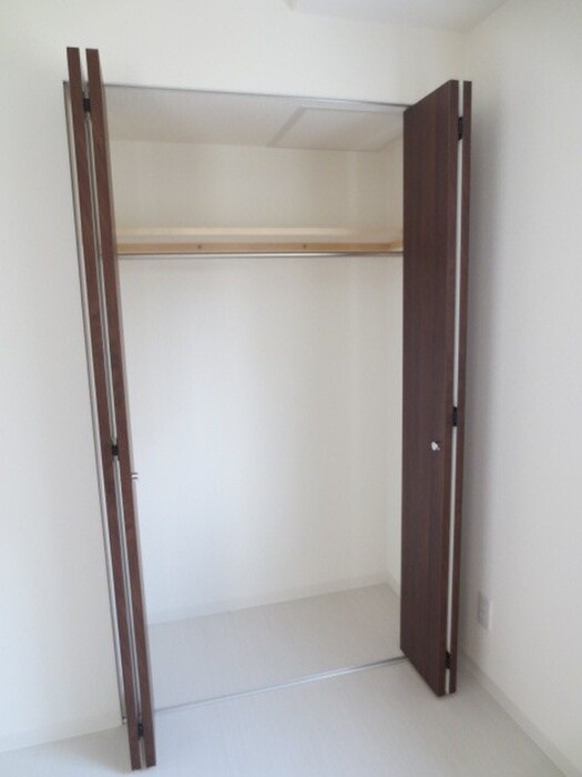 物件内観写真13　(収納)