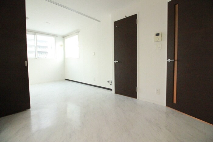 物件内観写真4　(居室)