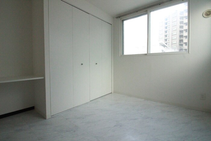 物件内観写真6　(居室)