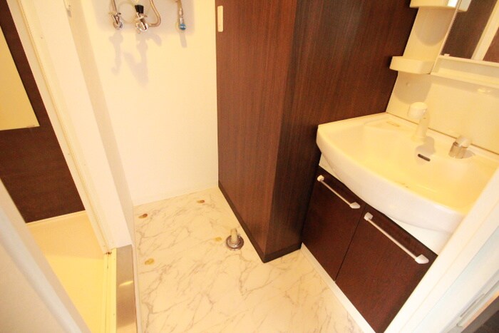 物件内観写真15　(洗濯機置場)