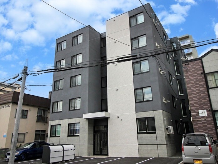 物件外観写真1　(外観写真)