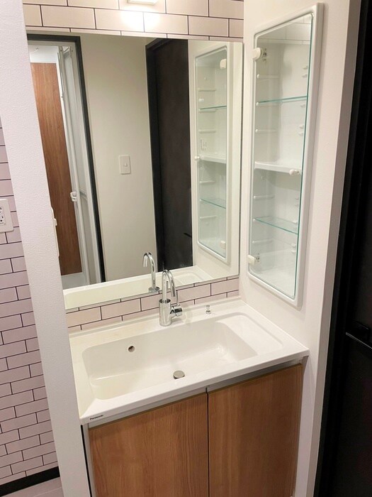 物件内観写真13　(洗面)