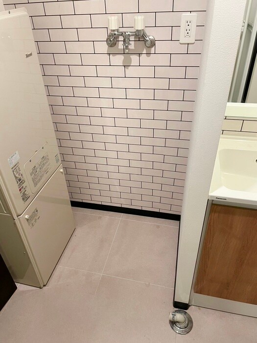 物件内観写真18　(洗濯機置場)