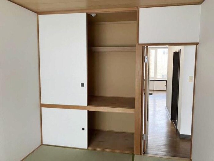 物件内観写真7　(収納)