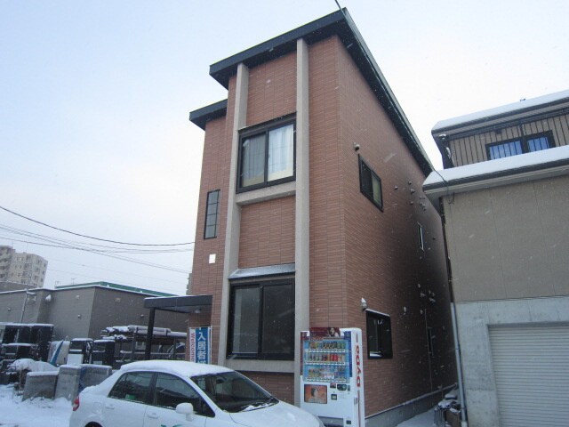 物件外観写真2　(外観写真)