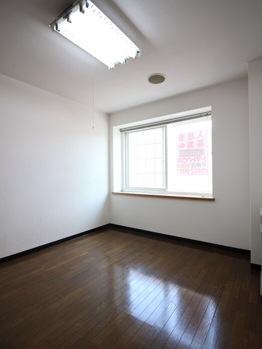 物件内観写真9　(居室)