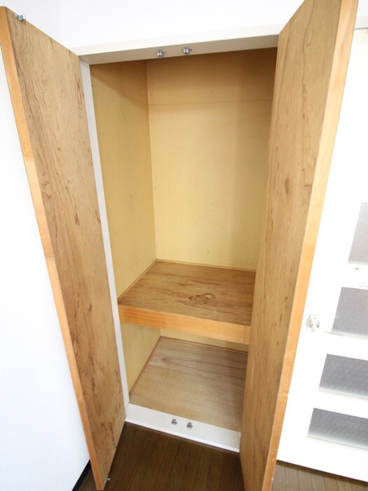 物件内観写真11　(収納)