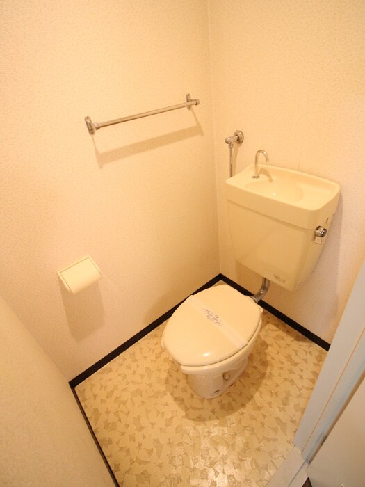 物件内観写真14　(トイレ)