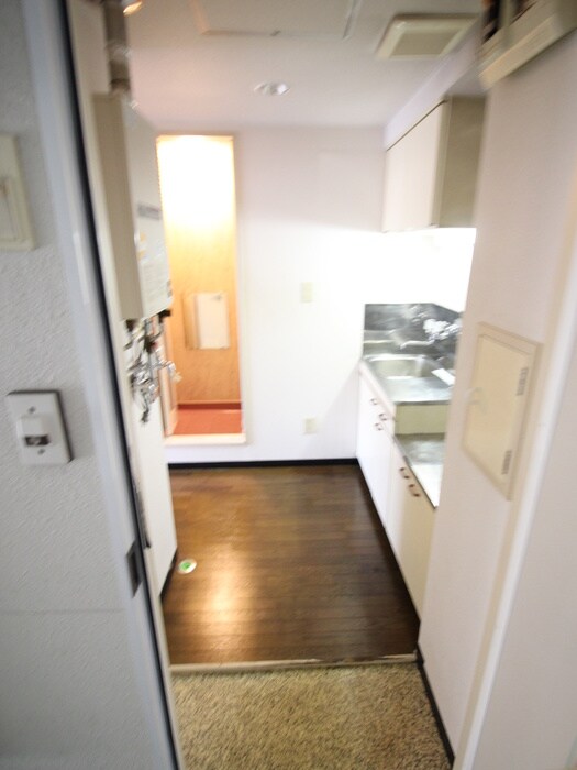 物件内観写真15　(玄関)