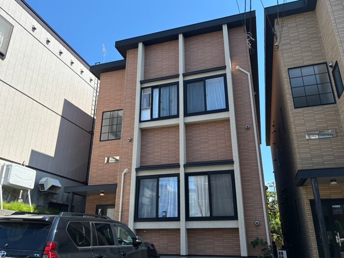 ウィスダム月寒中央の物件外観写真