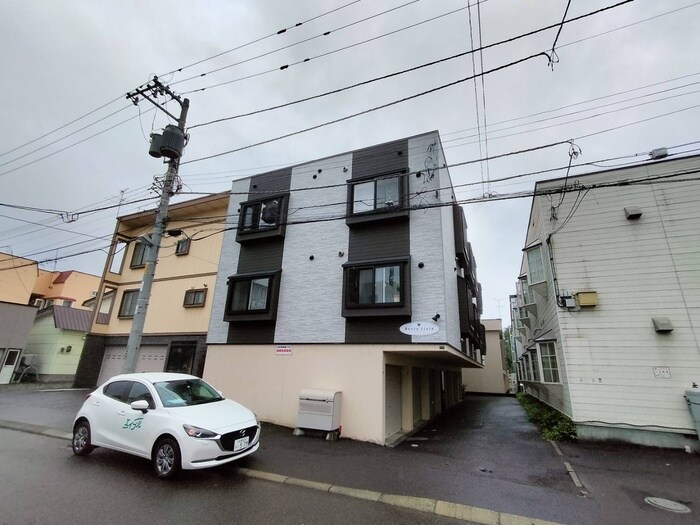 物件外観写真1　(外観写真)