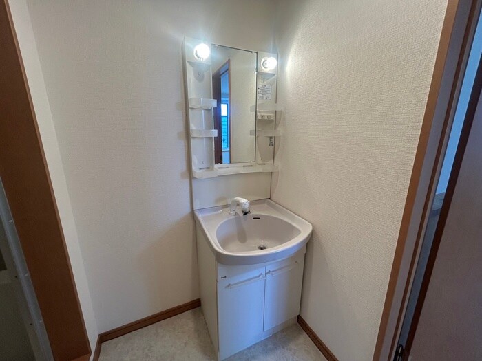 物件内観写真16　(洗面)