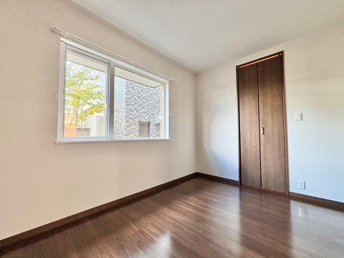 物件内観写真12　(居室)