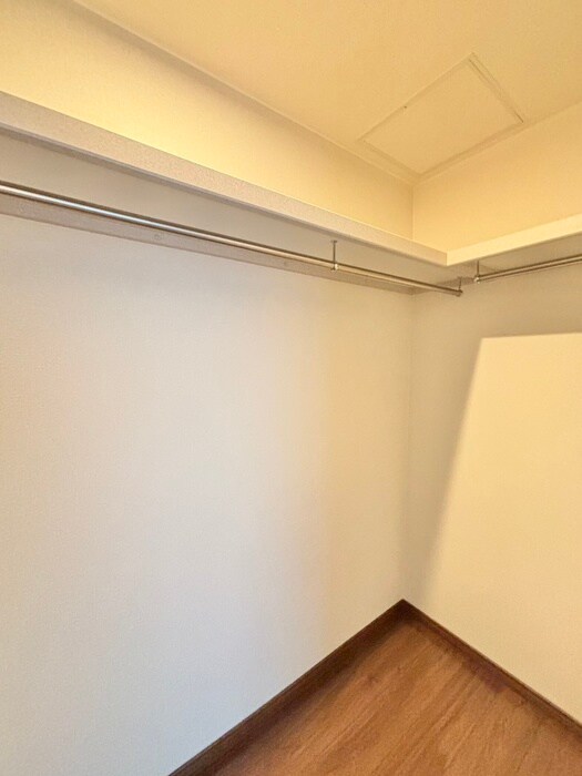 物件内観写真18　(収納)