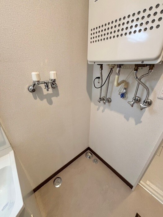 物件内観写真21　(洗濯機置場)