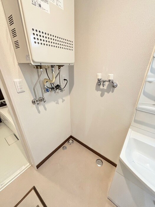 物件内観写真21　(洗濯機置場)