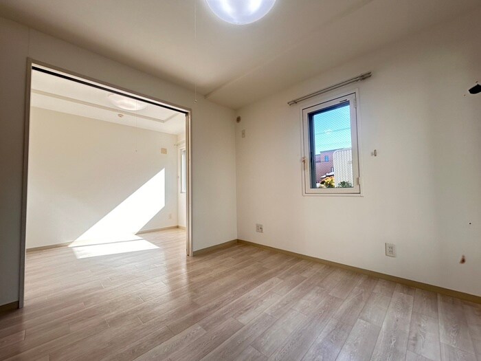 物件内観写真7　(居室)