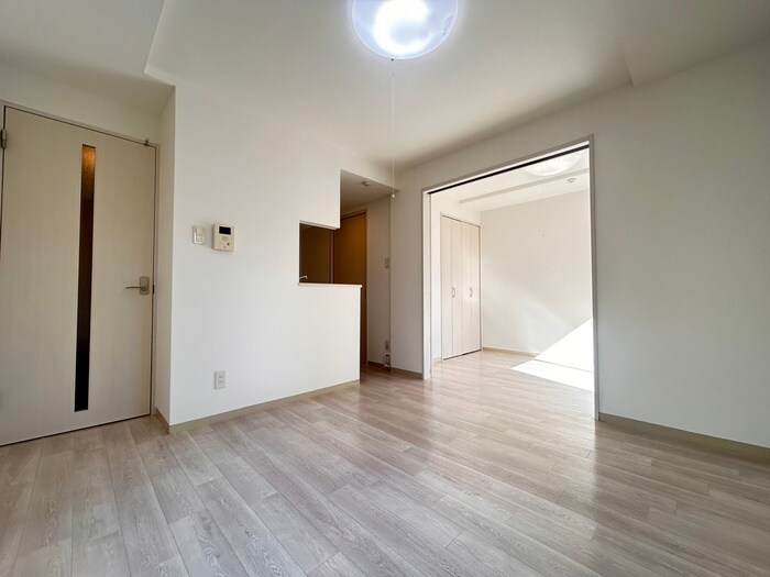 物件内観写真8　(居室)