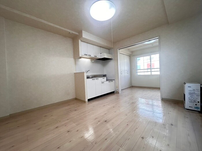 物件内観写真9　(居室)