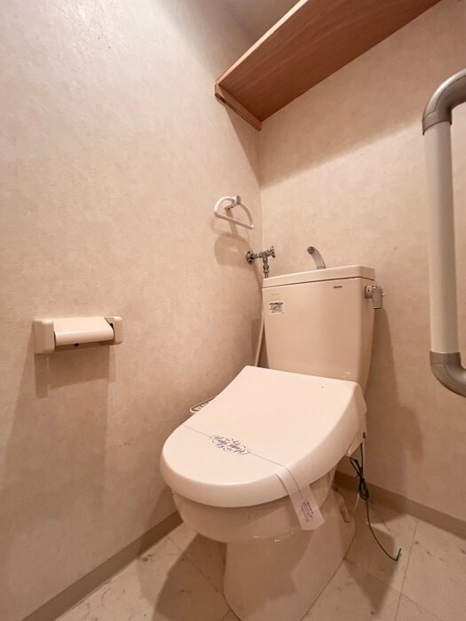 物件内観写真13　(トイレ)