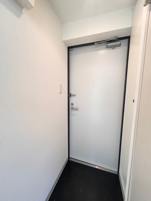 物件内観写真16　(玄関)