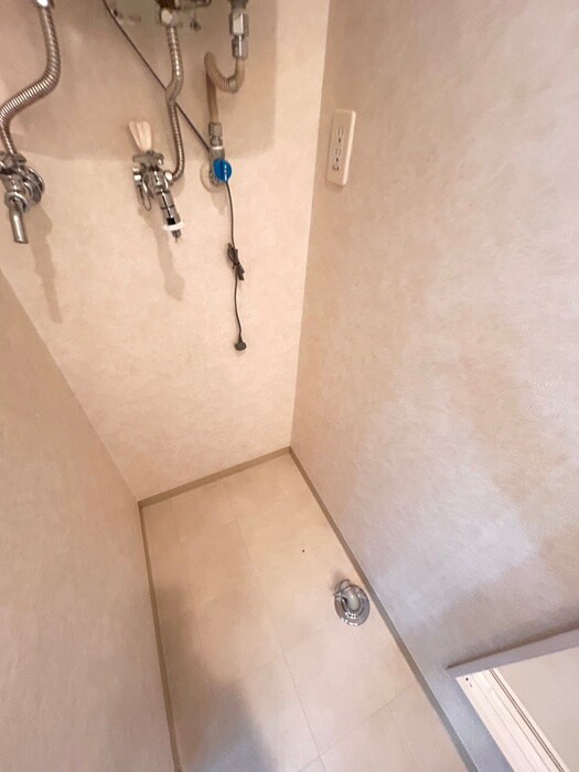 物件内観写真18　(洗濯機置場)