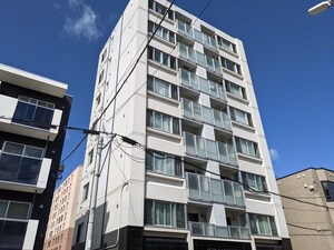 ノヴァ学園前外観写真