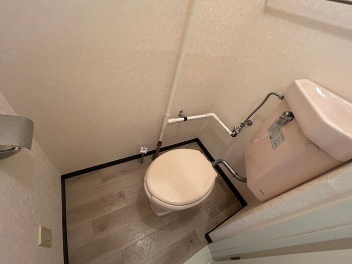 物件内観写真14　(トイレ)