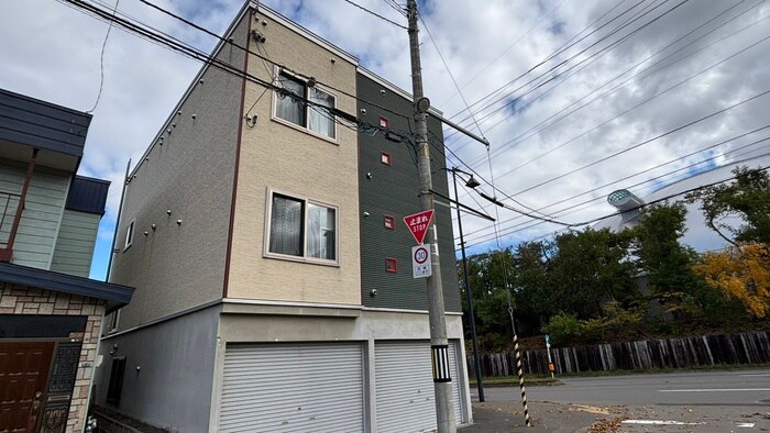 物件外観写真2　(外観写真)