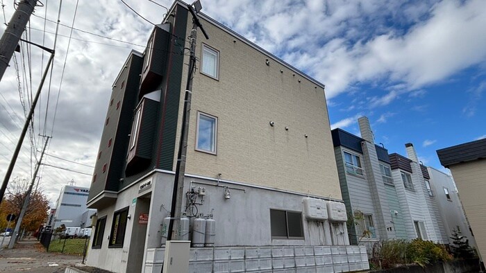 物件外観写真3　(外観写真)