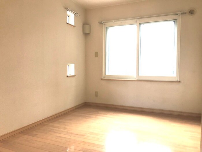物件内観写真11　(居室)